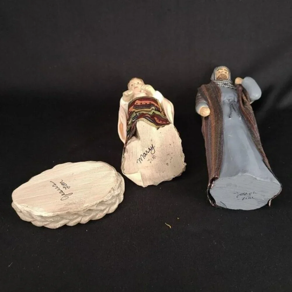 Hestia Holy Family 3 Figurines Christmas Nativity Companions Coll  26929 Vintage